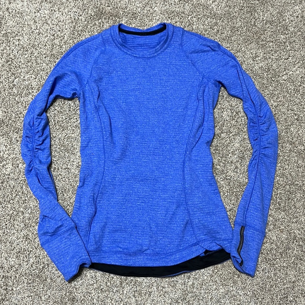 Lululemon thick long sleeve running top. Blue. Size 4